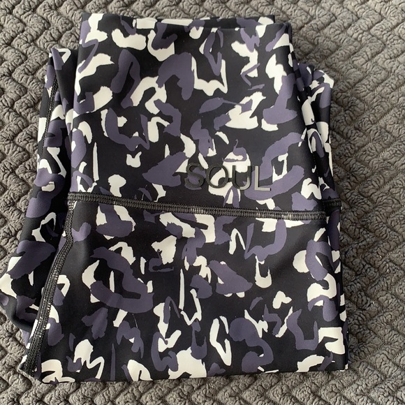 SOULCYCLE Moving Forward Leggings - Picture 6 of 6